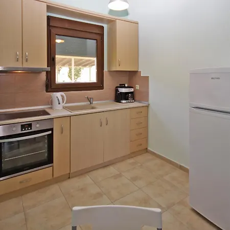 Adonis Family Forest House Apartment *