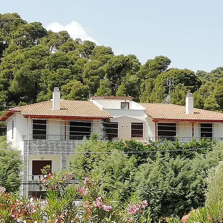 Apartment Adonis Family Forest House *